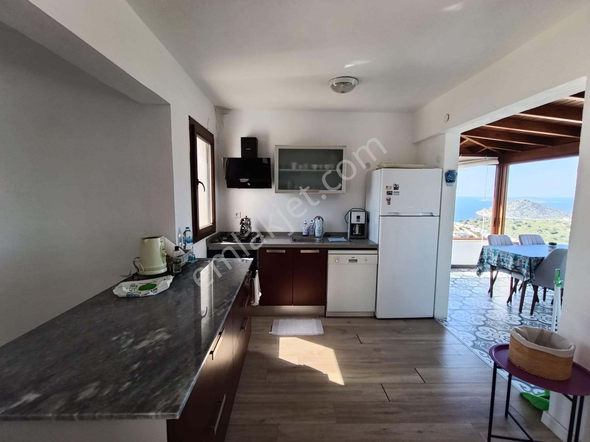 Gümüşlükte Özel Kum Plajlı Sitede Deniz Manzaralı Satılık Villa - Görsel 9