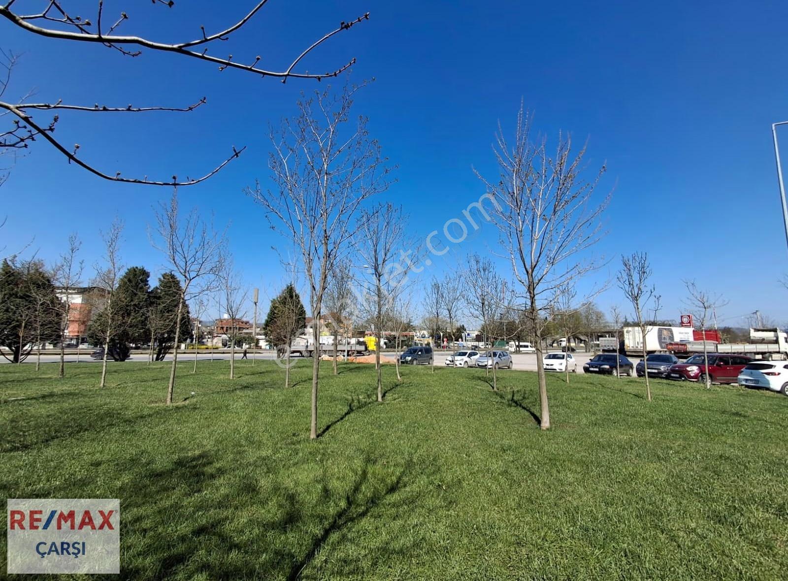 Dedeman Kartepe Bureau Residence'da Giriş Kat Kiralık Dükkan - Görsel 5