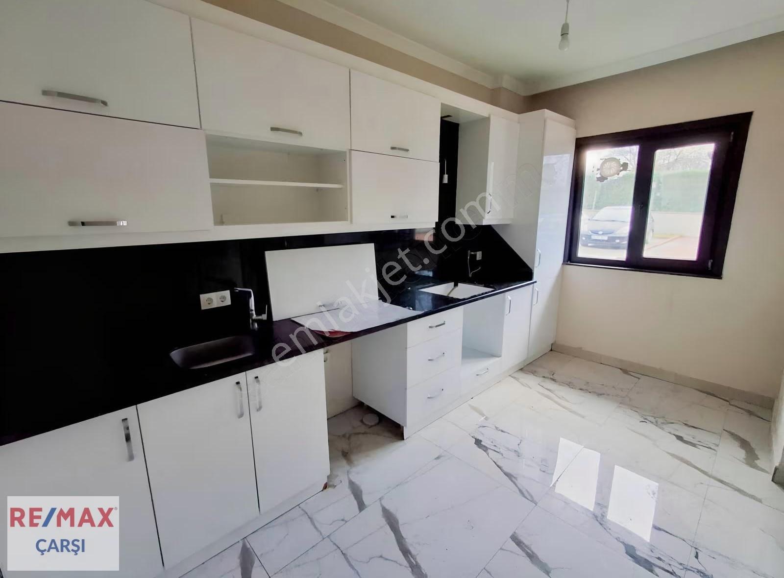 Sapanca Rüstempaşada Kiralık Triplex Villa | Havuzlu | 225 M² | - Görsel 25