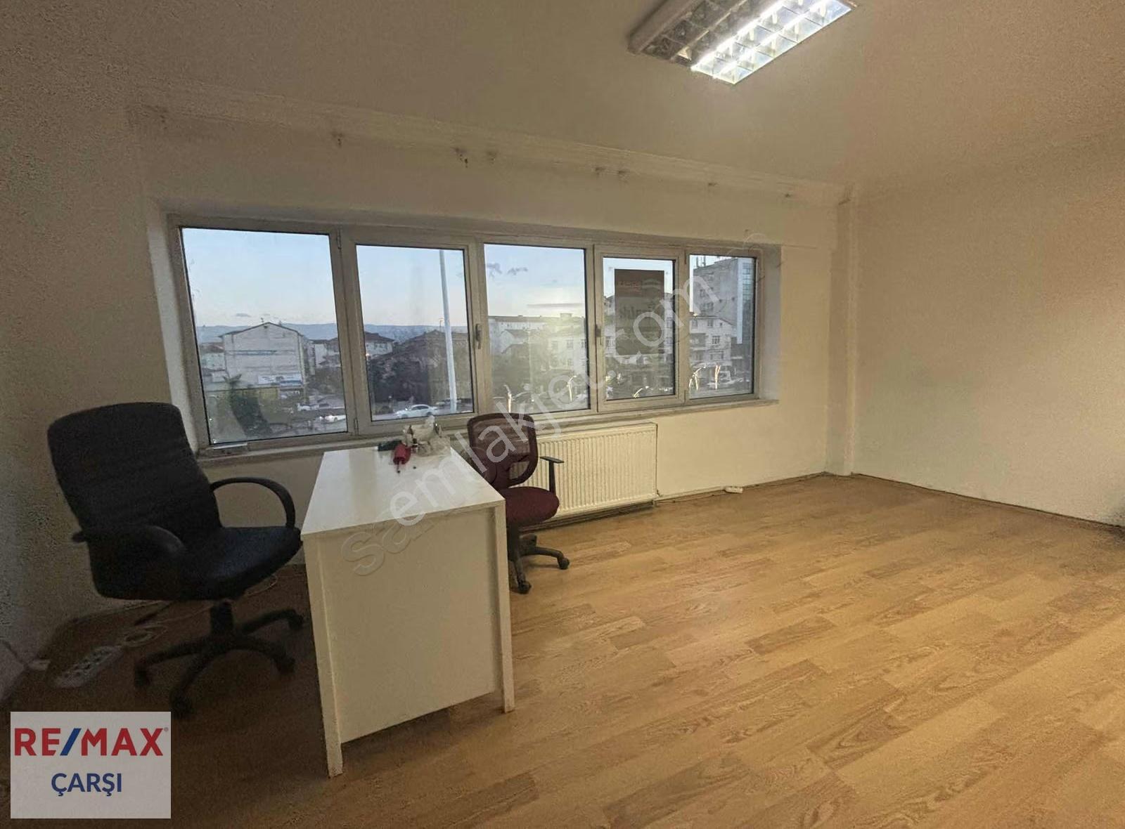 Derince Merkez Kurumsal Kullanıma Uygun Geniş Ofis - Görsel 5