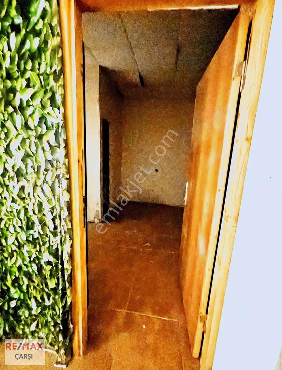 Fethiye Caddesi Şükür Pasajında Kiralık Geniş Dükkan - Görsel 6