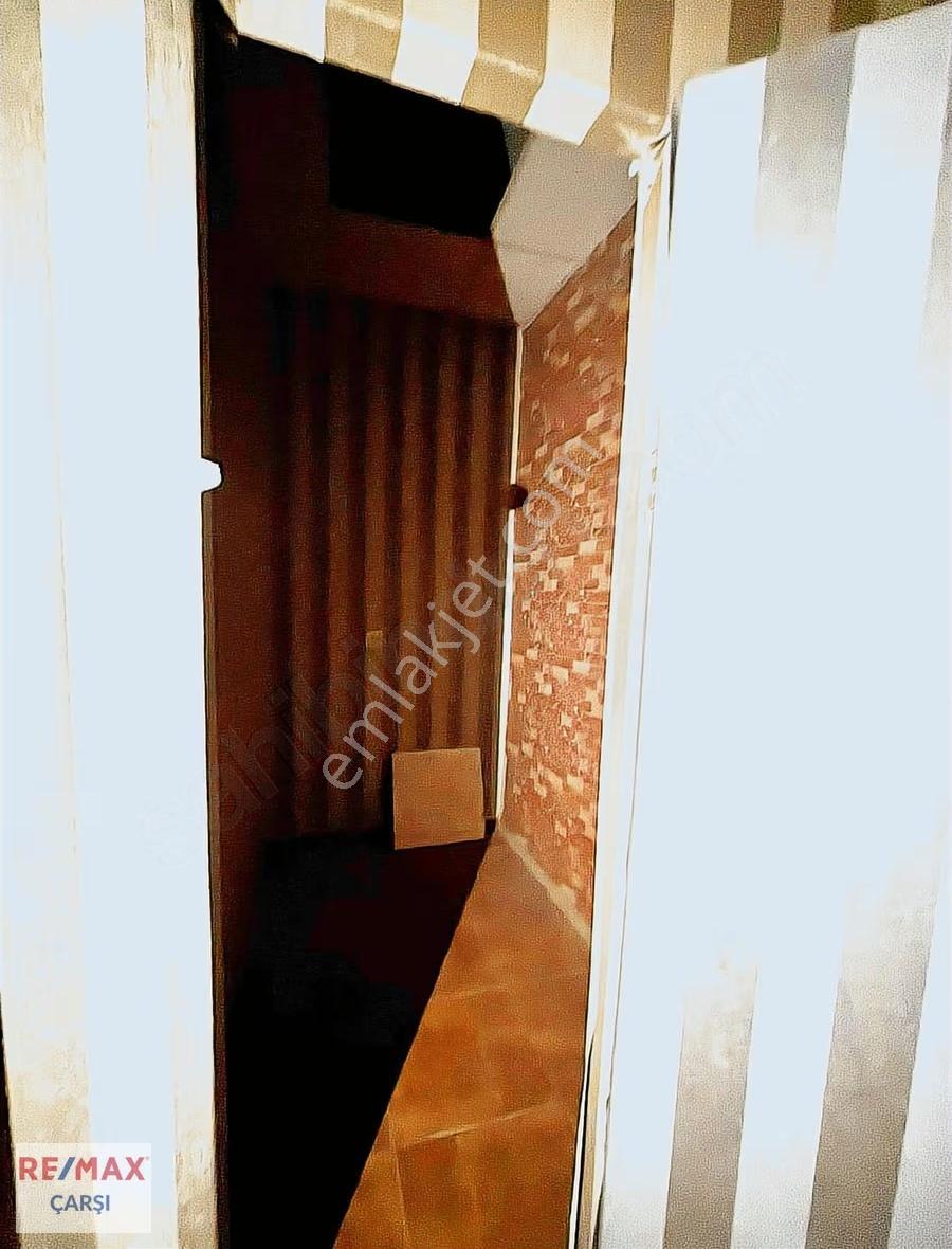 Fethiye Caddesi Şükür Pasajında Kiralık Geniş Dükkan - Görsel 4