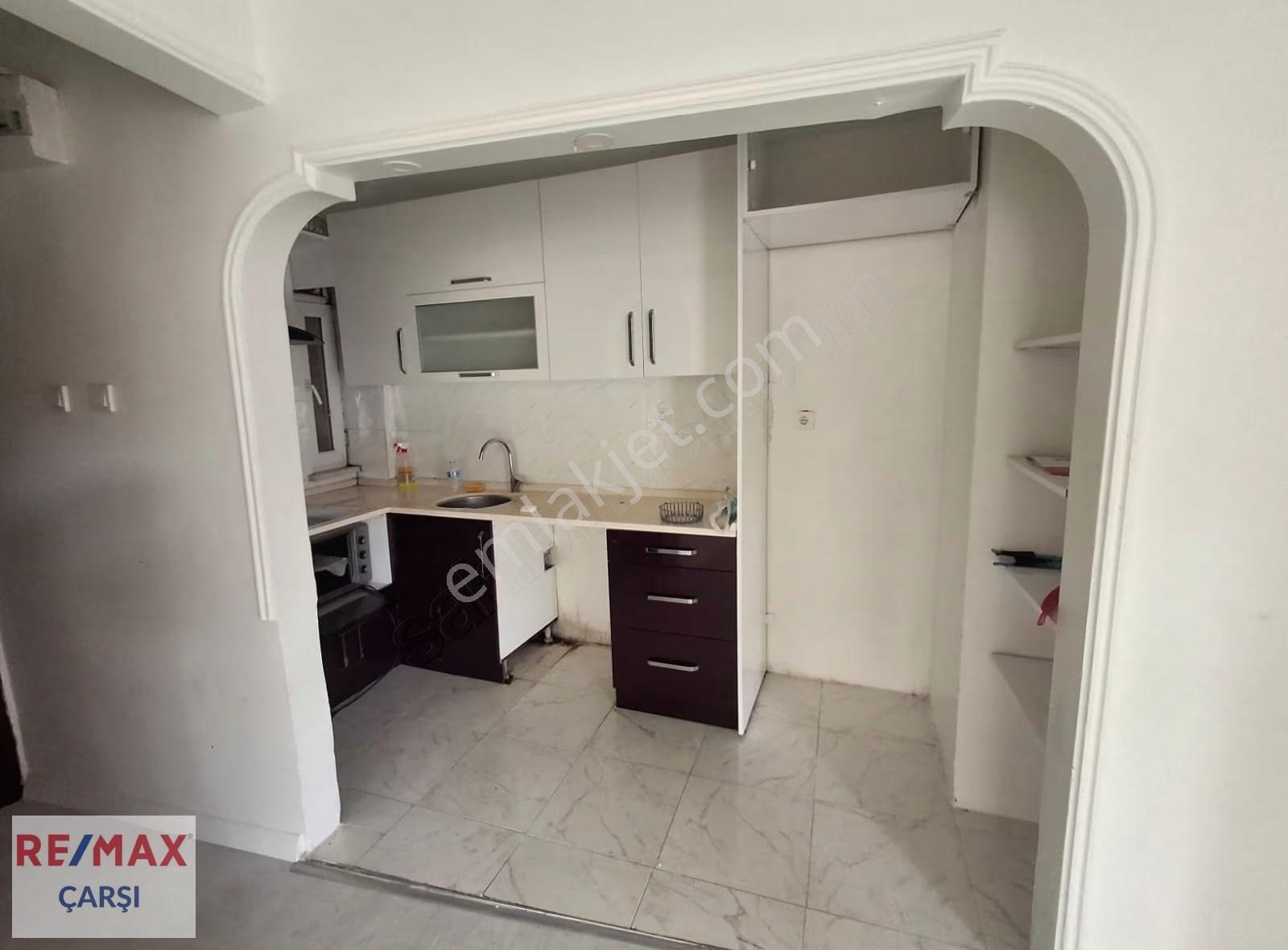 Remax Çarşı'dan Kocaeli İzmit Tam Merkezde Satılık 2+1 Daire - Görsel 11