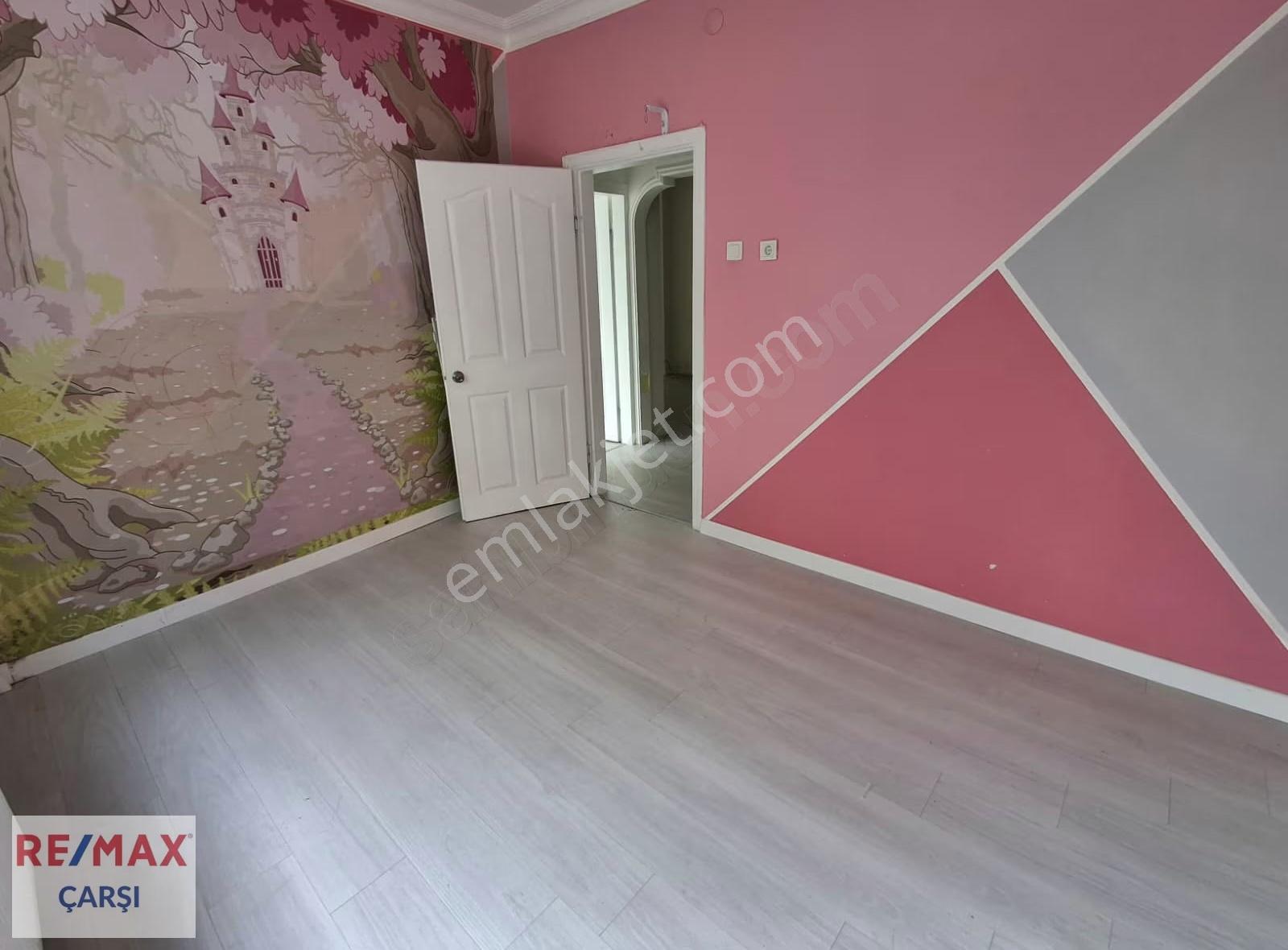 Remax Çarşı'dan Kocaeli İzmit Tam Merkezde Satılık 2+1 Daire - Görsel 15