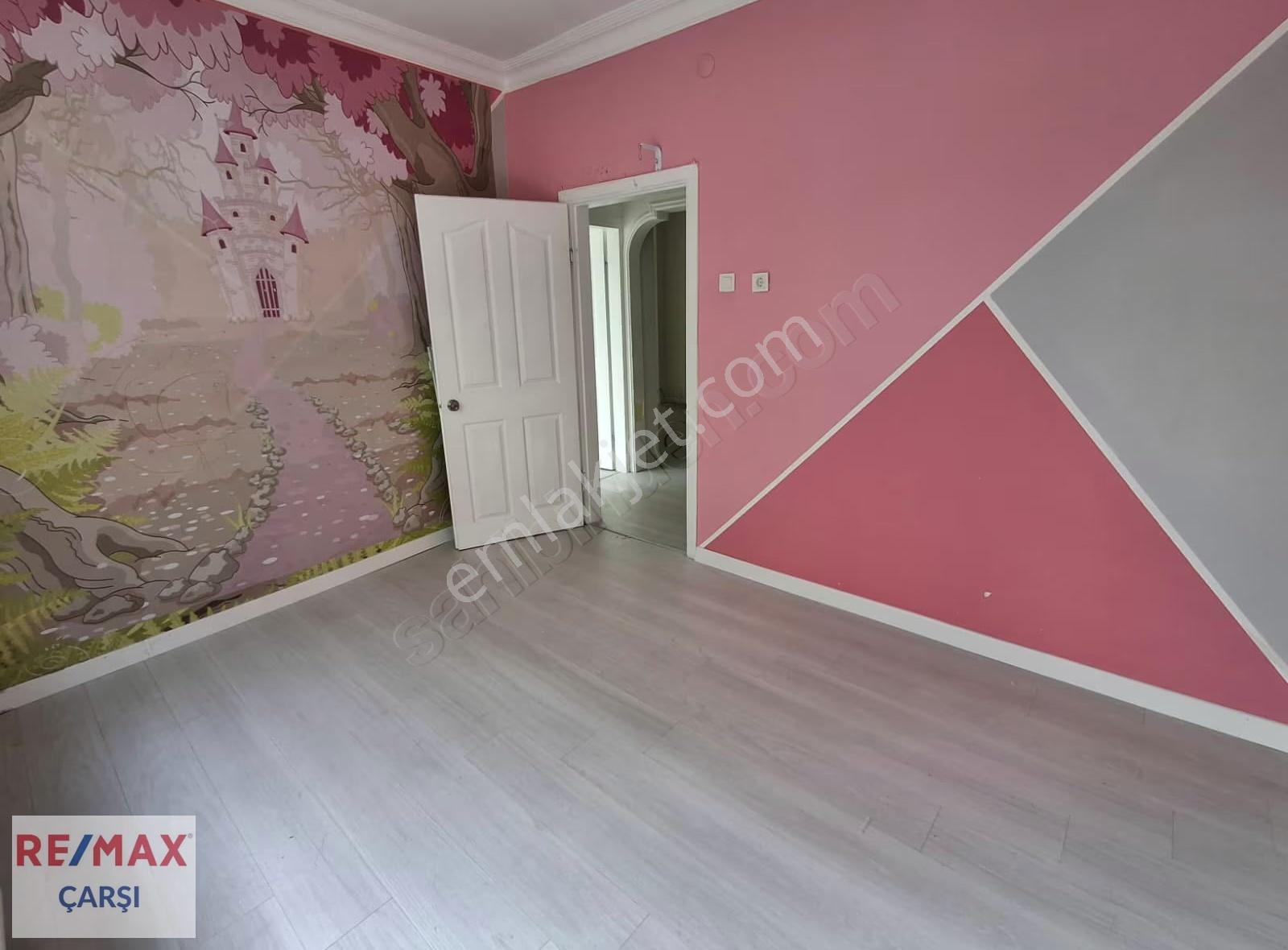 Remax Çarşı'dan Kocaeli İzmit Tam Merkezde Satılık 2+1 Daire - Görsel 23