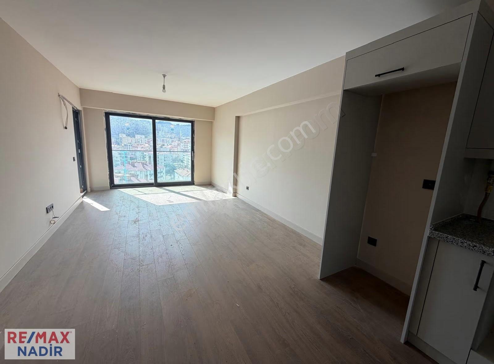 A Plaza 1+1 Fırsat Satılık Home Ofis - Görsel 2