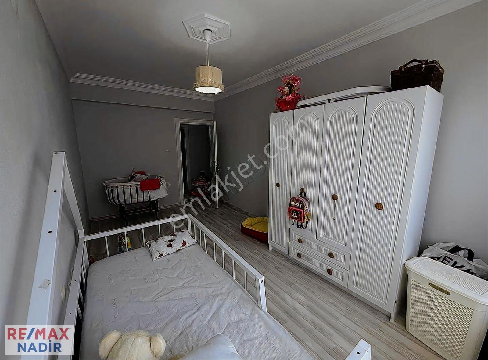 Re/max Nadir'den | Kale Mah Geniş Masrafsız 4+1 Satılık Daire - Görsel 6