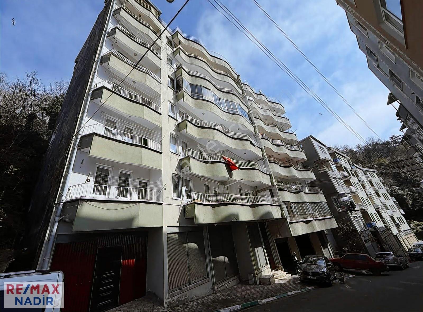 Re/max Nadir'den | Kale Mah Geniş Masrafsız 4+1 Satılık Daire