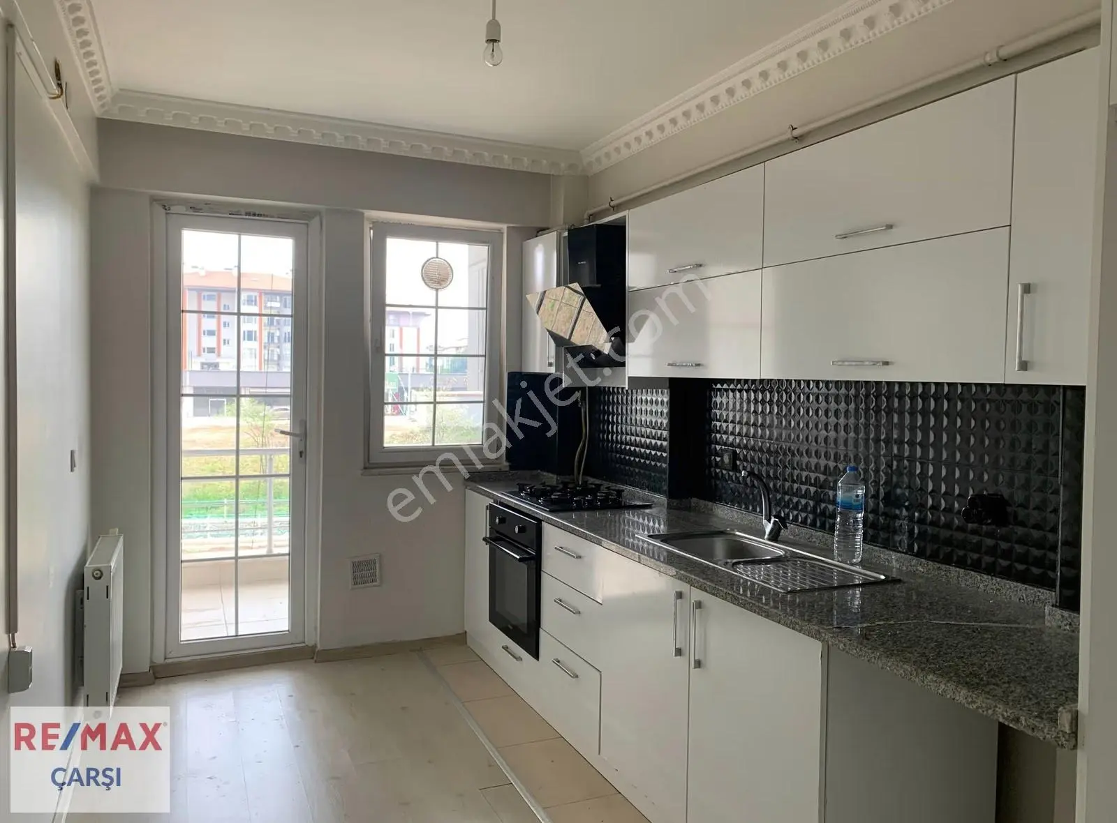Kartepe Konakları 4+1 Çatı Dubleks Teraslı Kiralık Site İçinde - Görsel 4