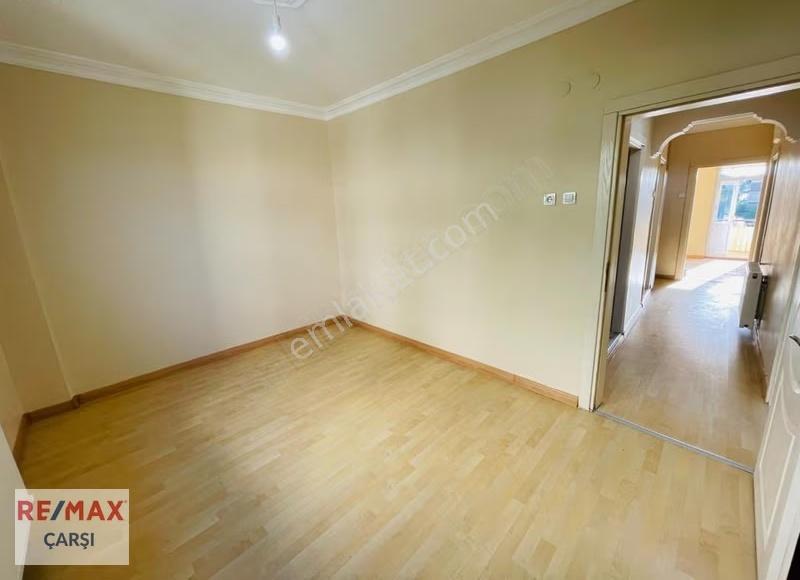 60 Evler Yavuz Sultan Selim Mahallesinde 2+1 Kiralık Daire - Görsel 16