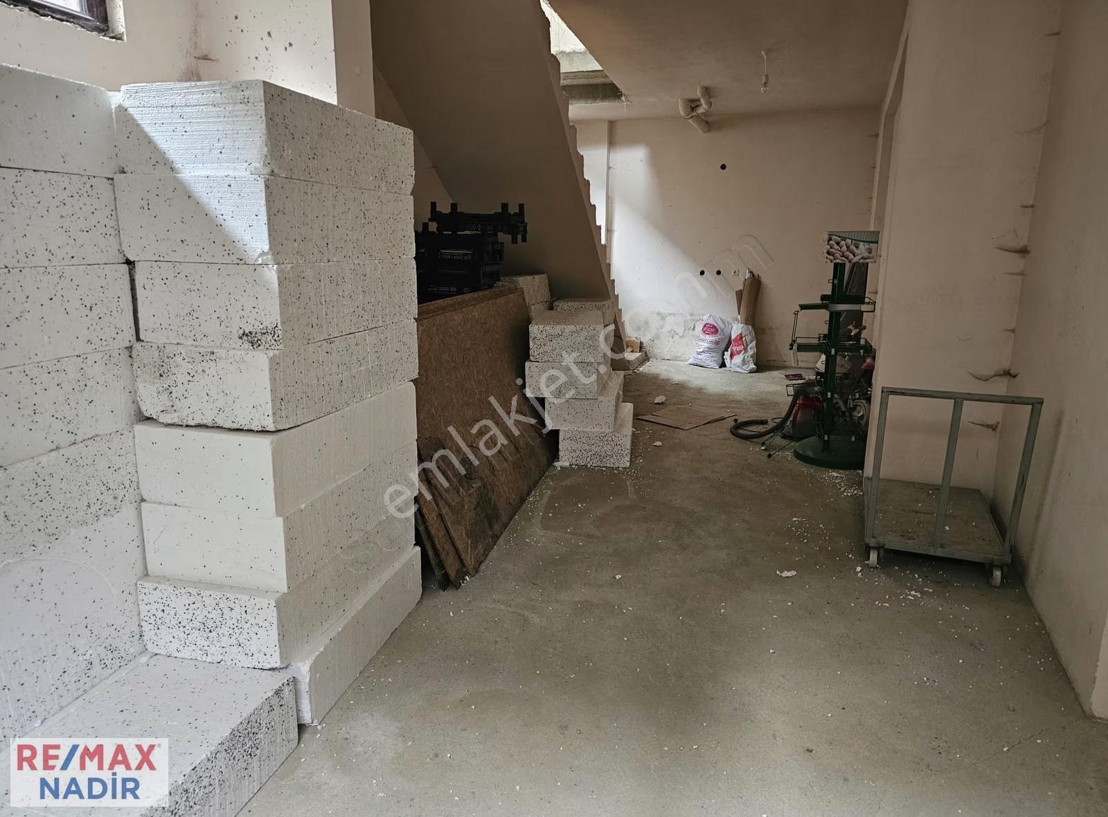 Re/max'den Gedikkayada 2 Katlı 140 M² Depo & Dükkan Fırsatı..! - Görsel 2
