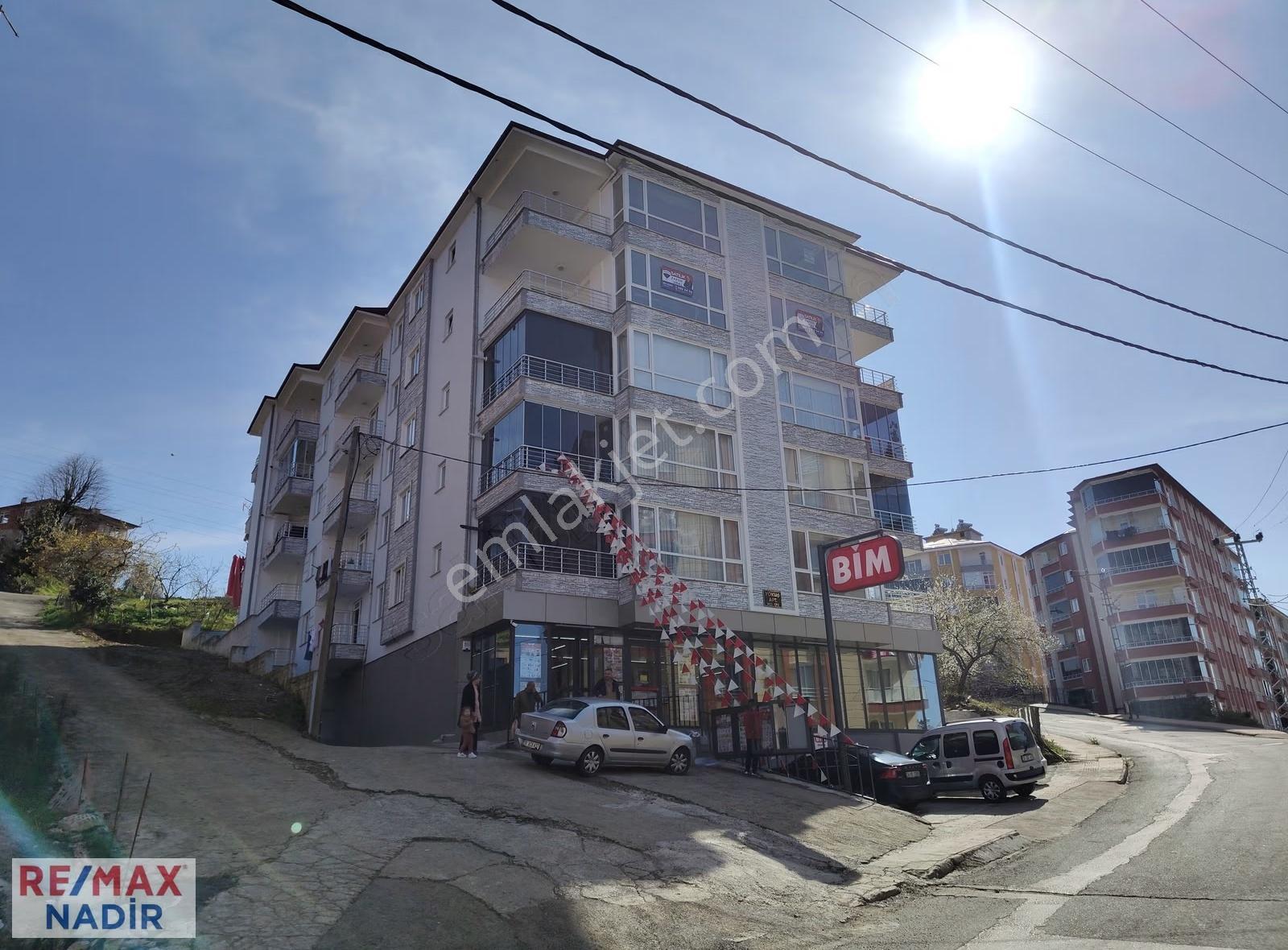 Remax Şemsettin Mh Ana Yol Üstü Deniz Manzaralı 3+1 Fırsat Daire - Görsel 11