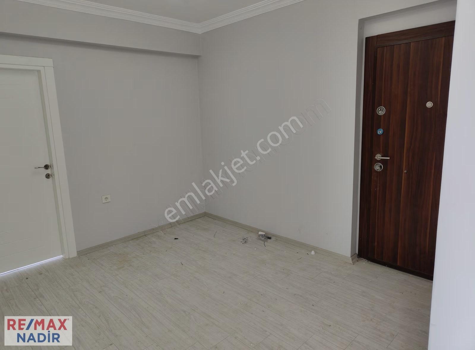 Remax Şemsettin Mh Ana Yol Üstü Deniz Manzaralı 3+1 Fırsat Daire - Görsel 2