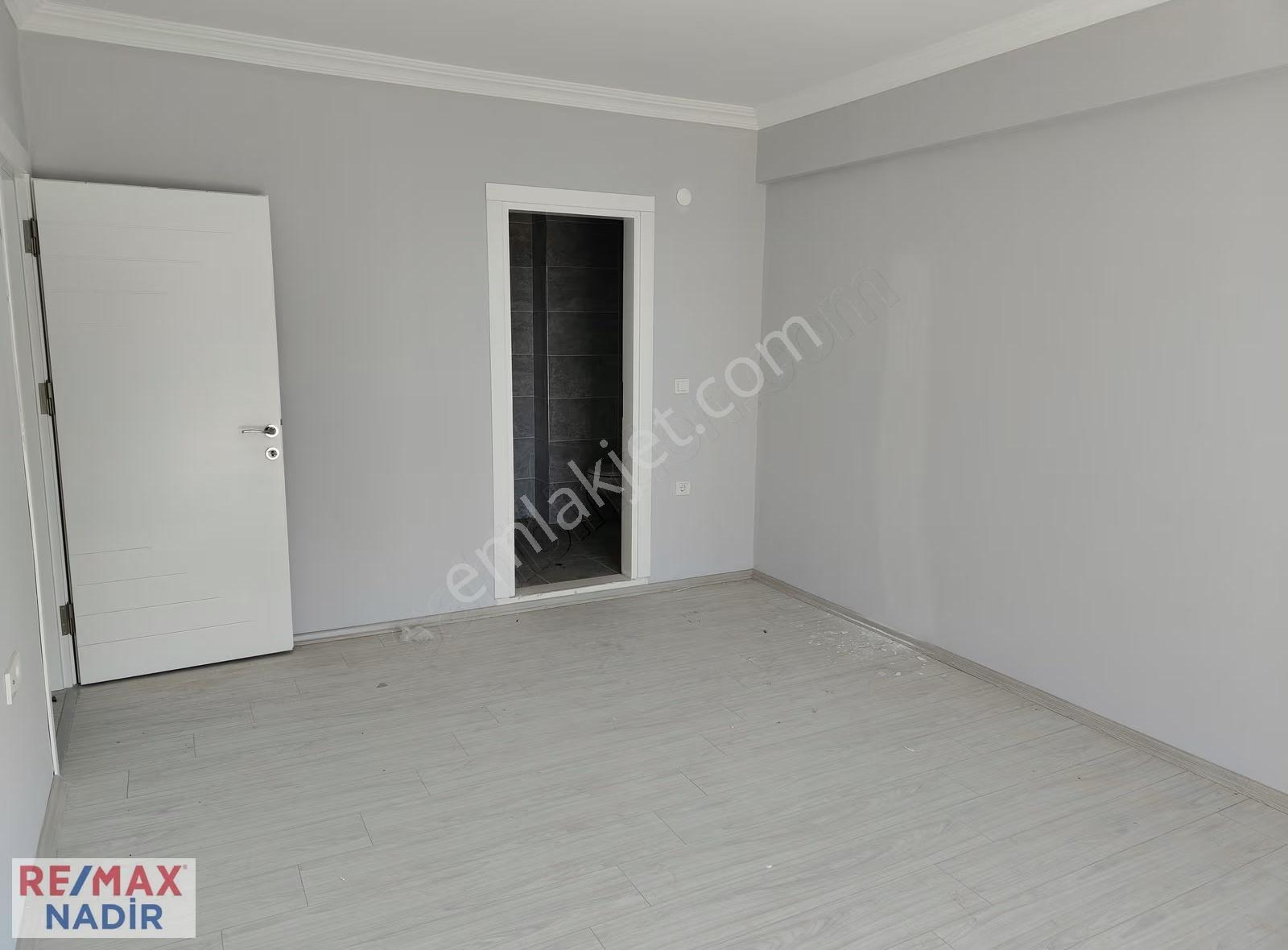 Remax Şemsettin Mh Ana Yol Üstü Deniz Manzaralı 3+1 Fırsat Daire - Görsel 25