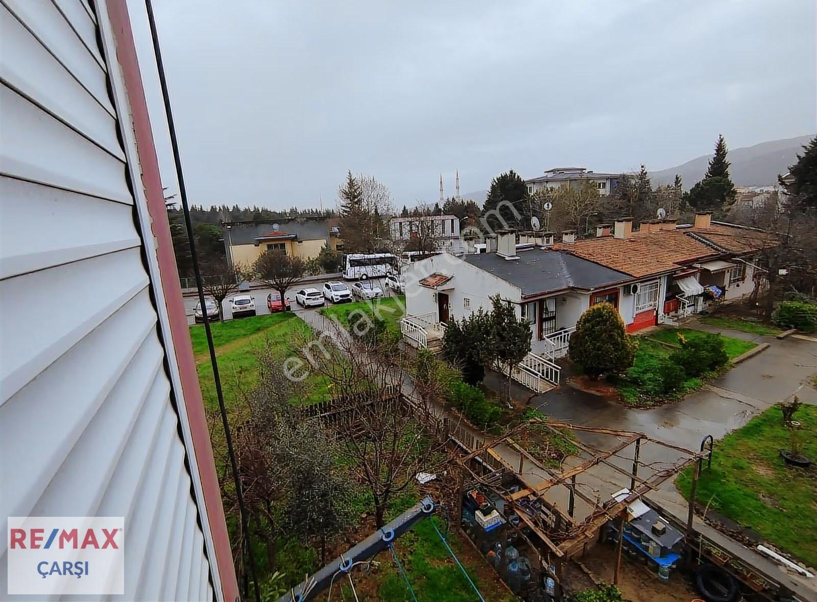 Remax Çarşı'dan Şirinköy Kalıcı Konutlarda Ara Kat Satılık Daire - Görsel 24