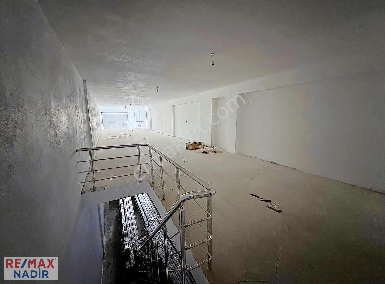 Remax'ten Sanayi Sitesinde 230 M² Asma Katlı Yatırımlık İşyeri - Görsel 6