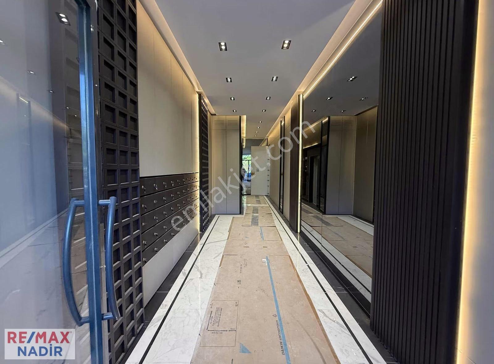 Remax'ten Aksu Plaza Homeofis Olarak Kullanılabilen 1+1 Daireler - Görsel 4
