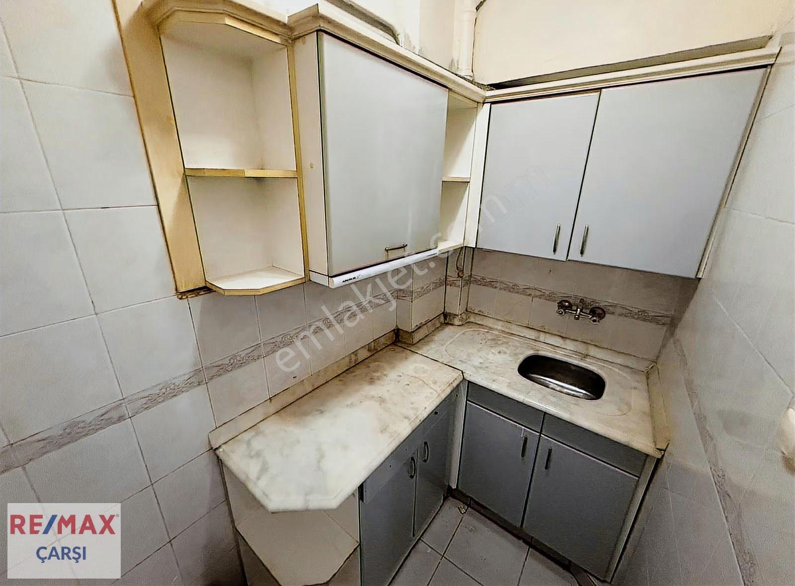 Alemdar Caddesinde Harika Konumda 150m2 Kiralık Ofis - Görsel 14