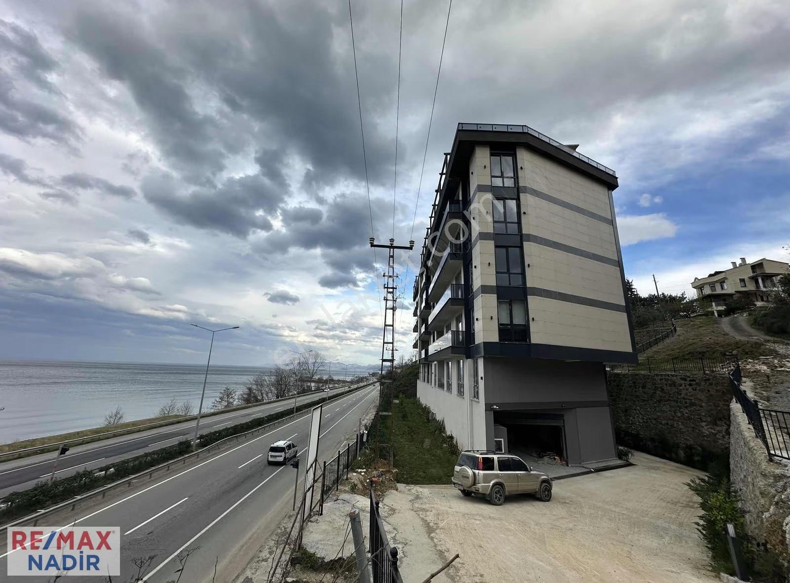 Giresun Küçüklü'de Full Deniz Manzaralı 4+1 Satılık Lüks Daire - Görsel 16
