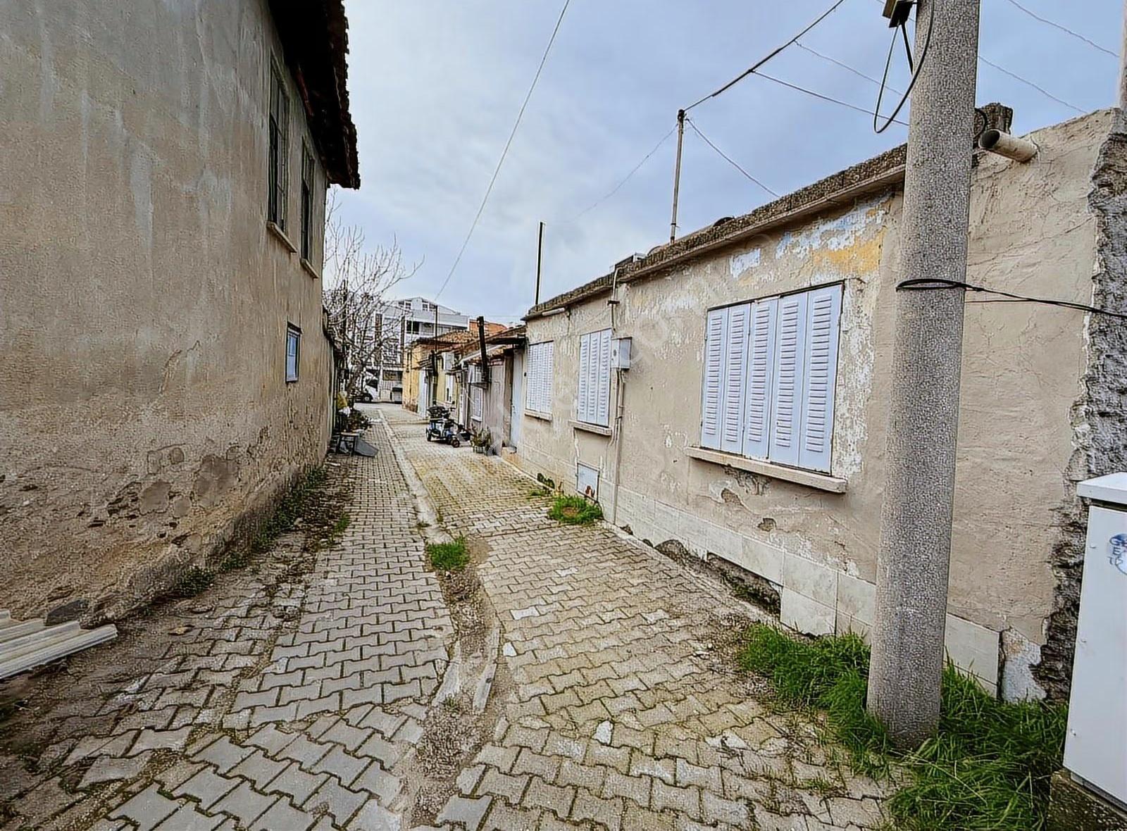 Pek Emlaktan Tire Nin Gelişen 177 M2 Bölgesinde Satılık Arsa - Görsel 5