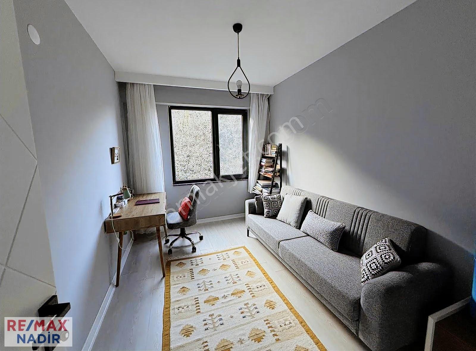 Teyyaredüzü Mahallesi Saklıkent Sitesinde Havuzlu 3+1 Daire - Görsel 8