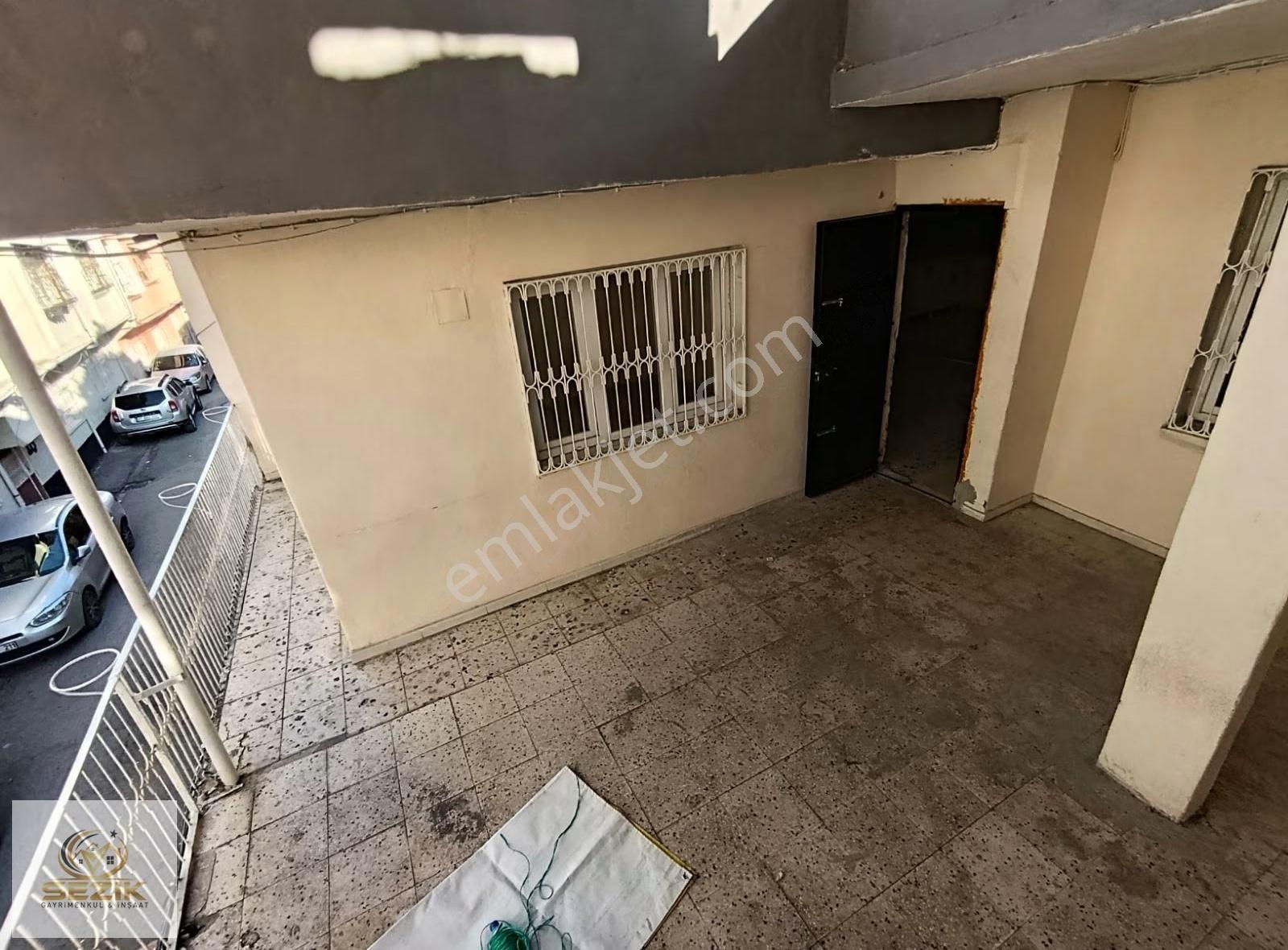 Obalar Cad. Salı Pazarı Civarı 2+1 Şeklinde Komple Satılık Müsta - Görsel 15