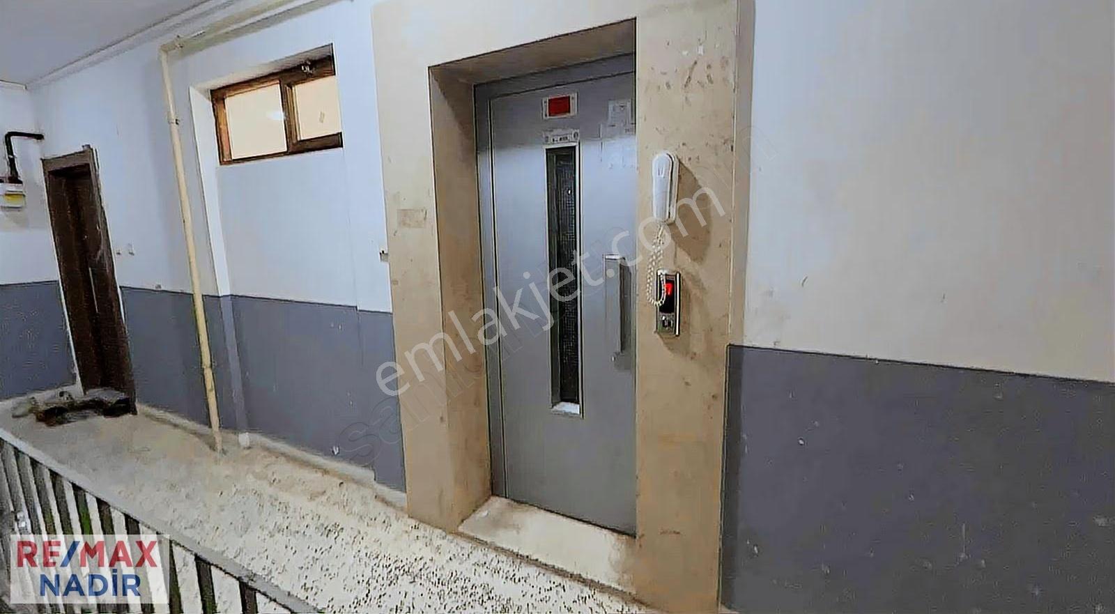 Remax'ten Gemiler Çekeği Mahallesi Satılık 3+1 - Görsel 22