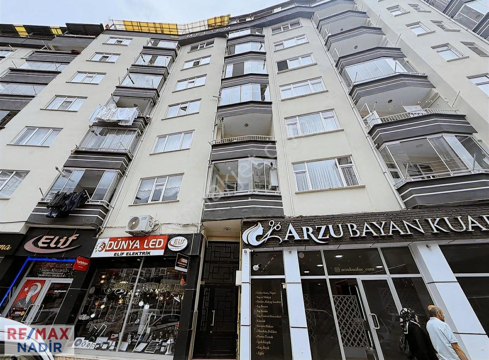 Remax'ten Gemiler Çekeği Mahallesi Satılık 3+1