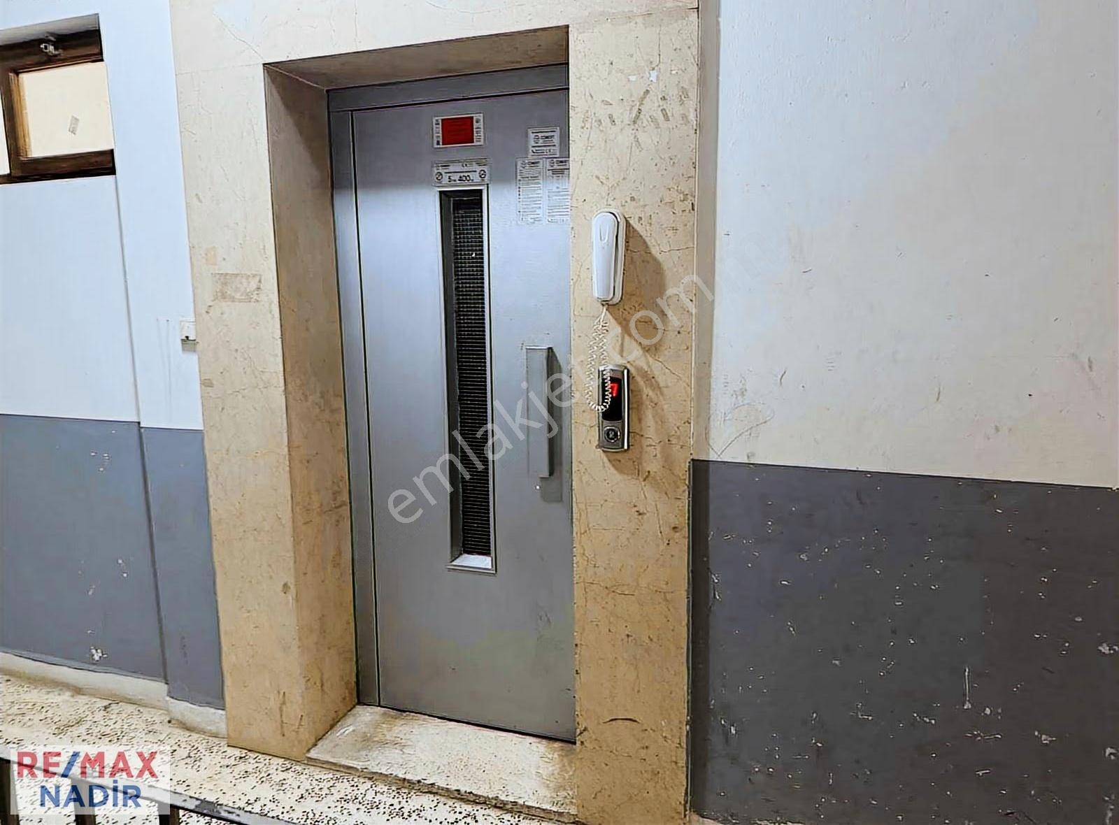 Remax'ten Gemiler Çekeği Mahallesi Satılık 3+1 - Görsel 19