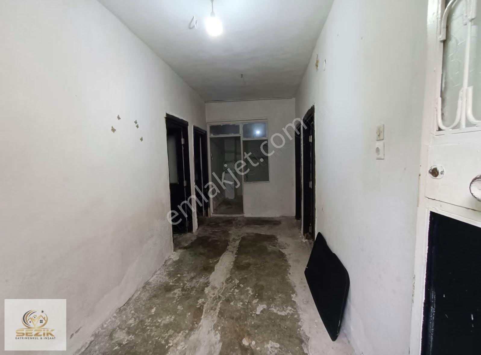 Gülbahçe Mah Obalar Caddesi Civarı 2.5 Katlı Satılık Müstakil Ev - Görsel 14