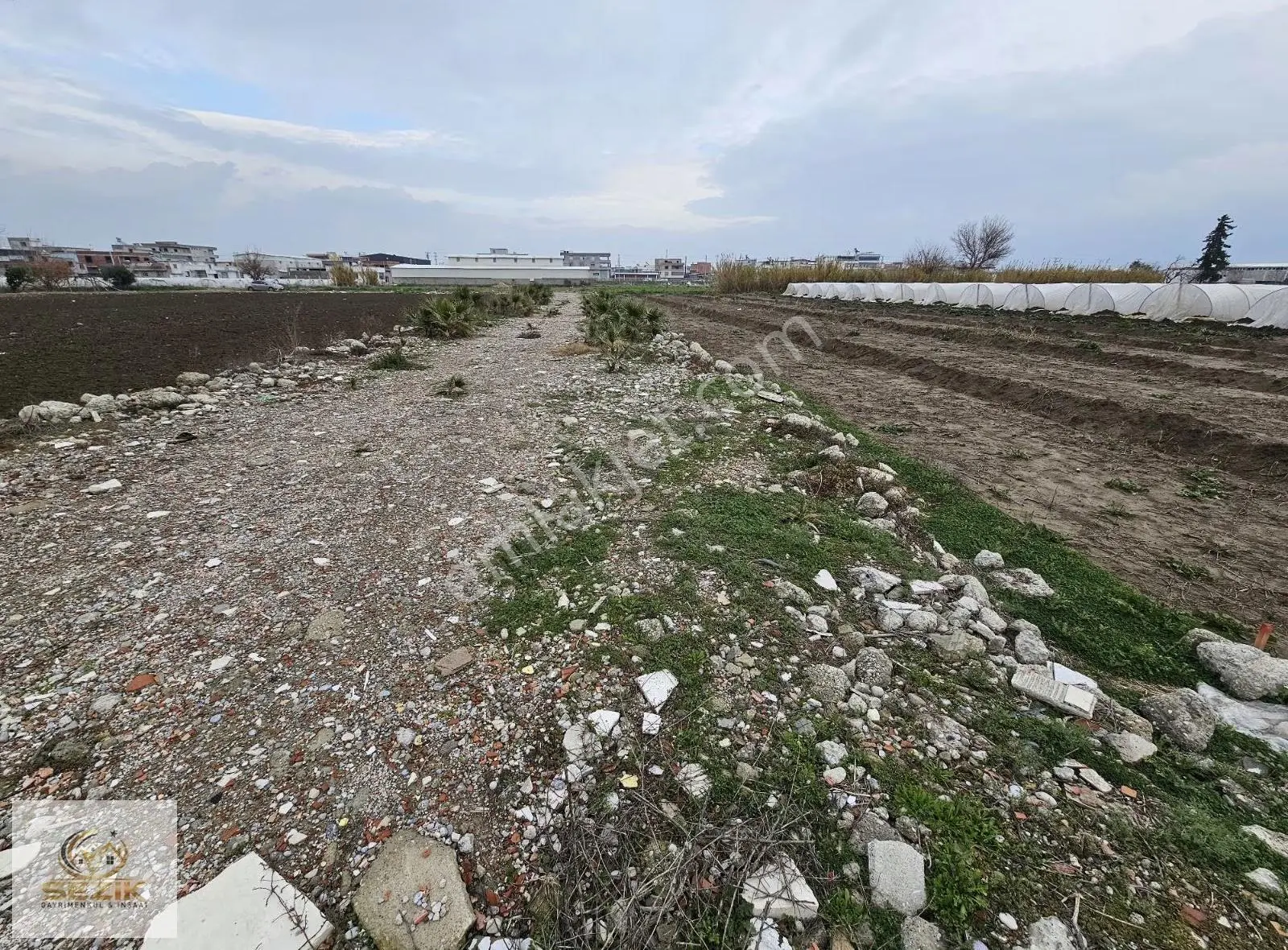 Akkapı Mh Yeni Yerleşim Yerinde Kanalın Diğer Tarafı 250 Mt Arsa