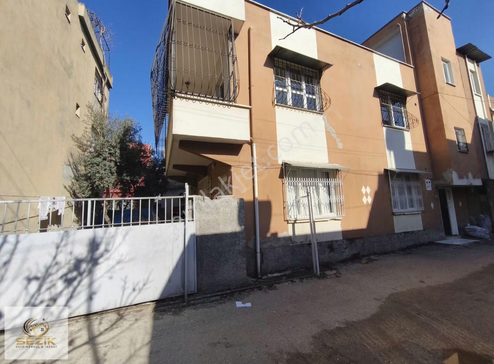Şakirpaşa Bravo Market Civarı 2katlı Güney Cephe Bahçeli
