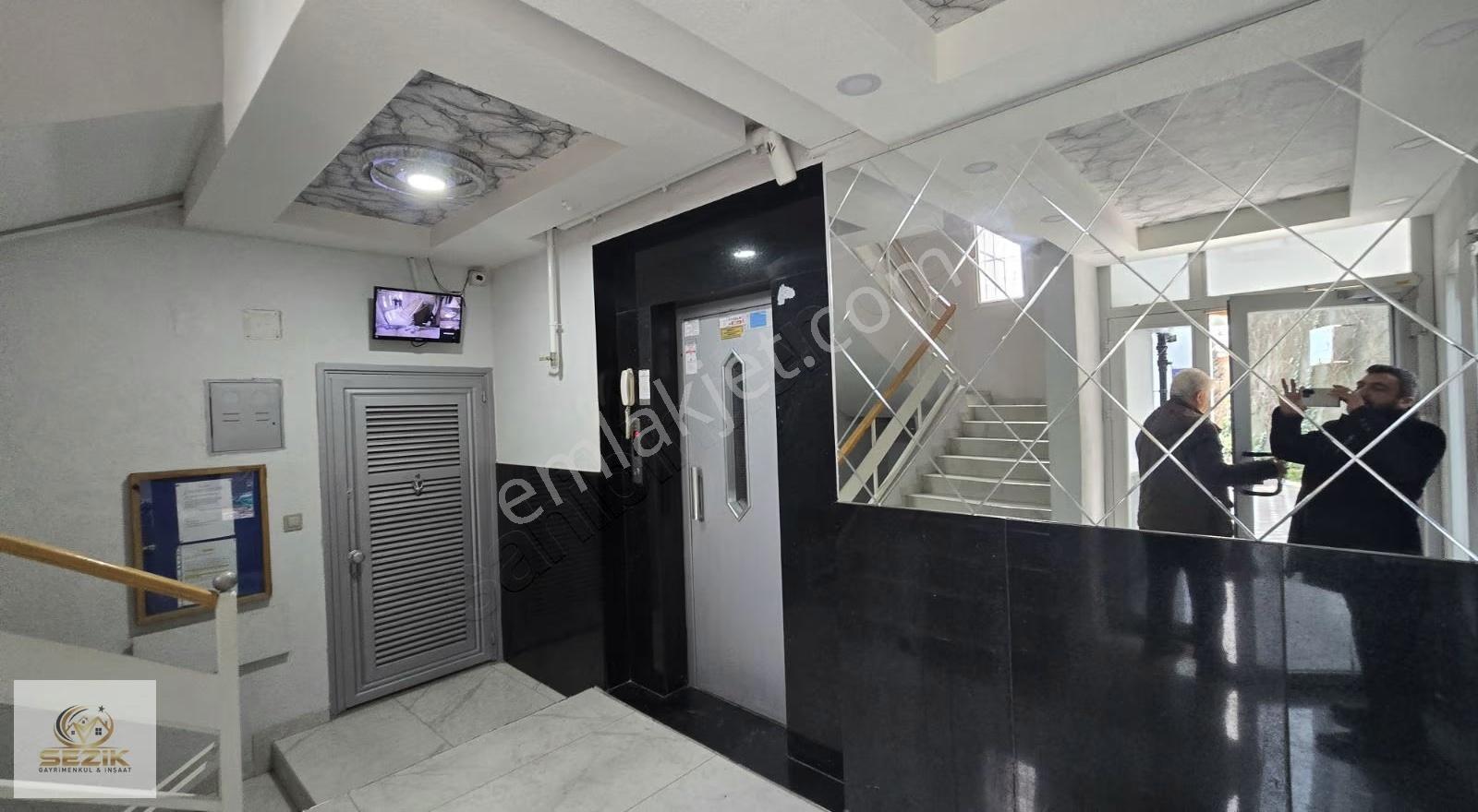 Acil Satılık Çok Geniş Daire Her Kat Tek Daire Hasarsız Masrafsı - Görsel 34