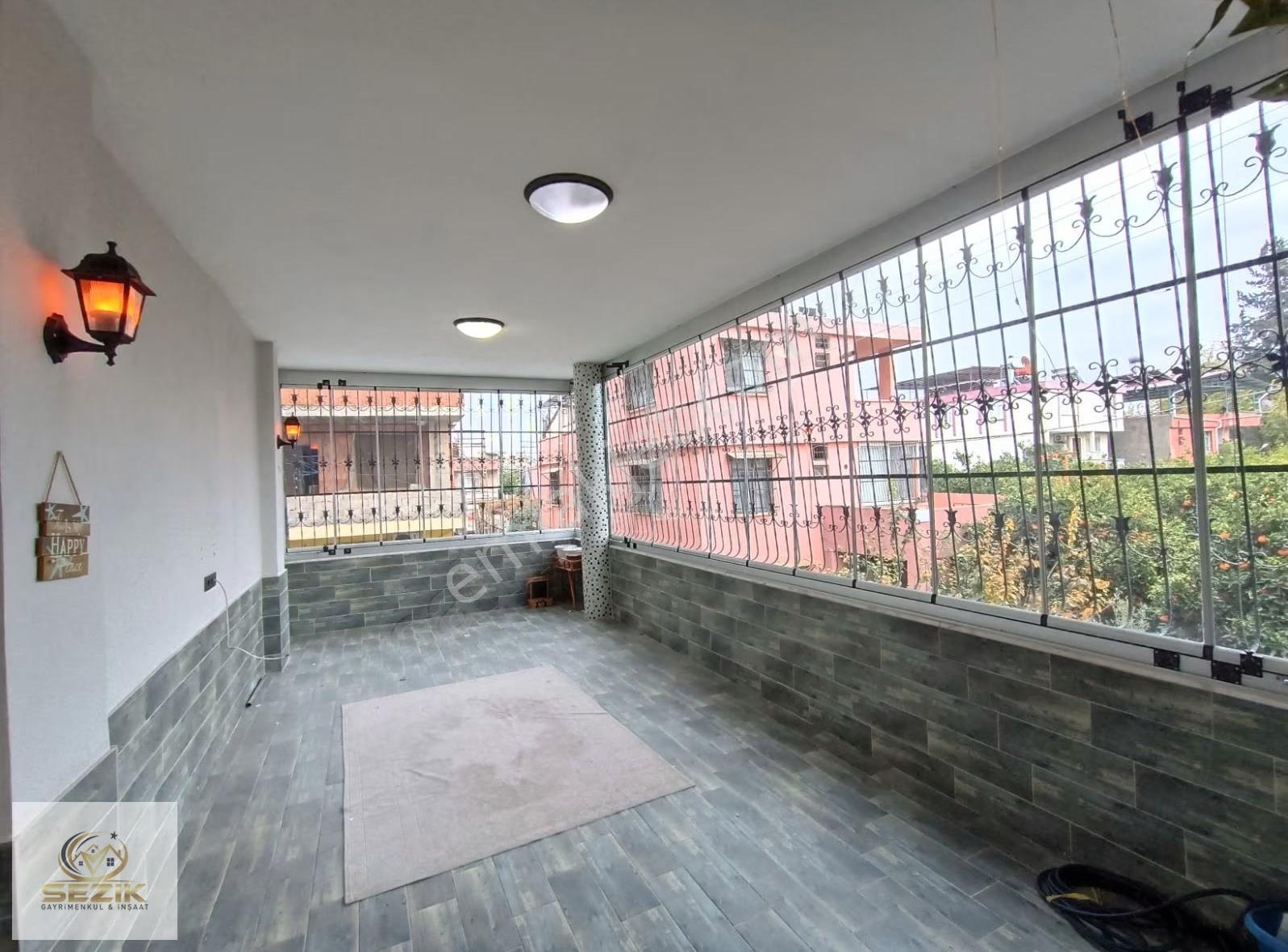 Akkapı Da 3 Katlı 260 Metre Tapulu Komple Satılık Müstakil Ev - Görsel 10