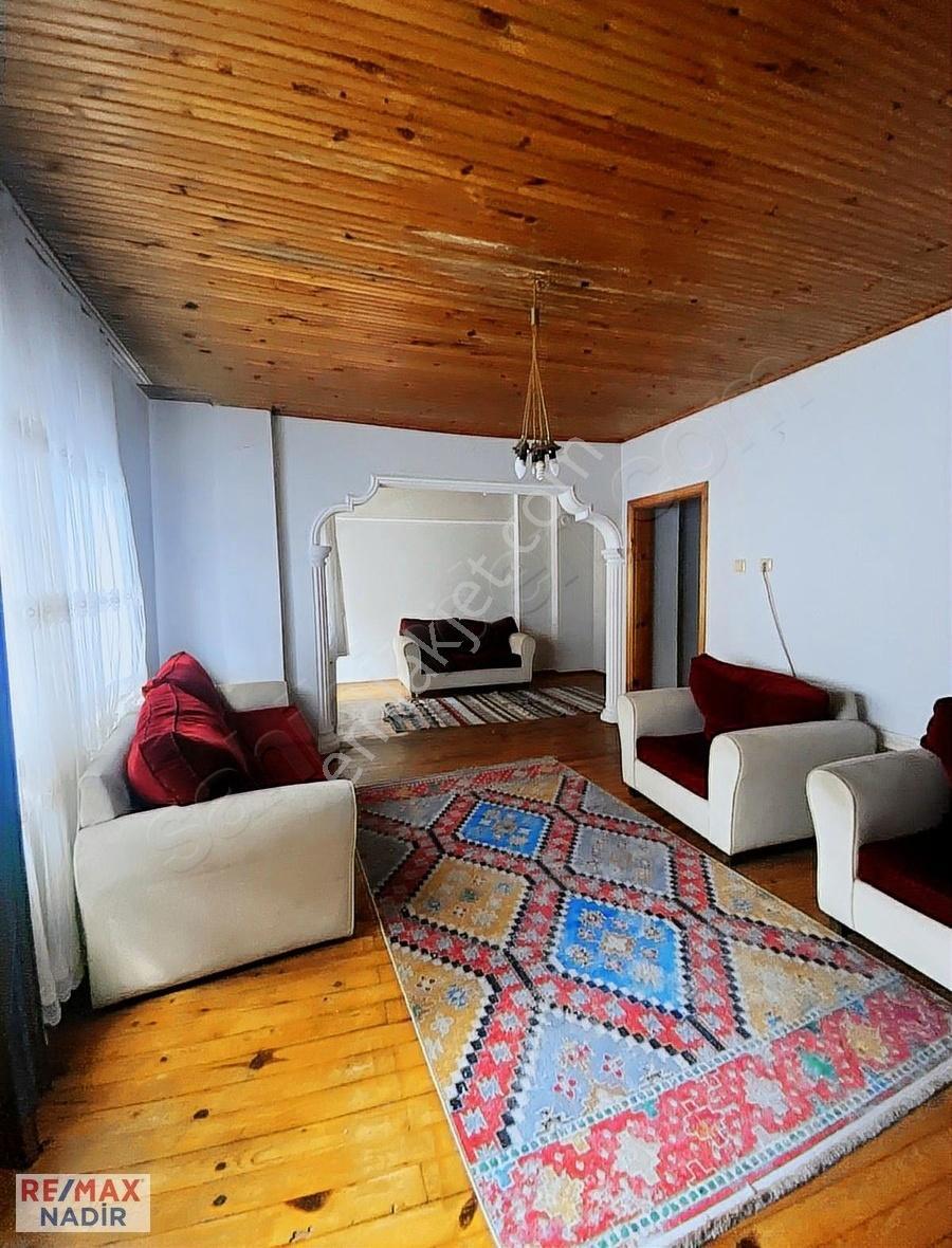 Remax Yunus Emre'den Merkezi Konumda Geniş 5+1 Çatı Dubleksi - Görsel 22
