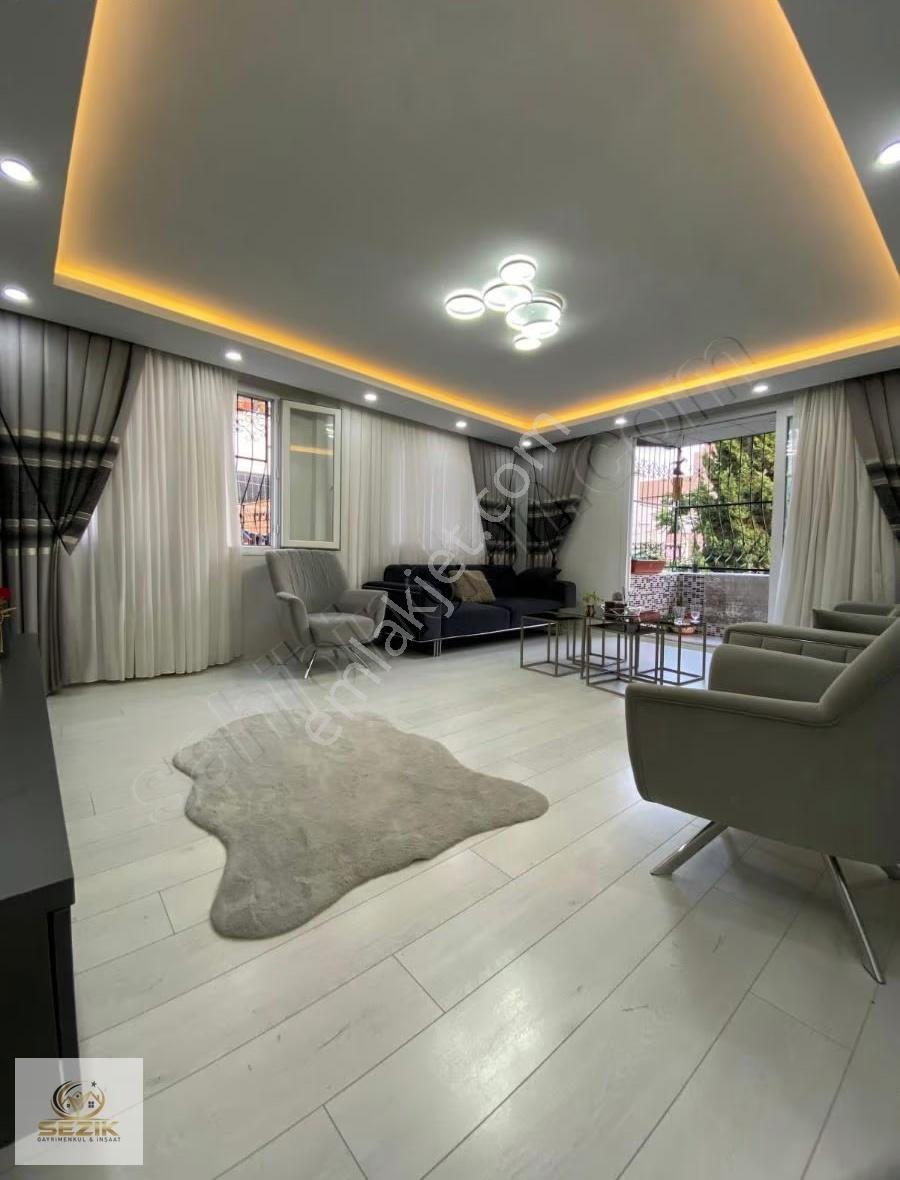 Yeşilevler Yeşil Büfe Civarı 2 Katlı Ultra Lüx Bahçeli Müstakil