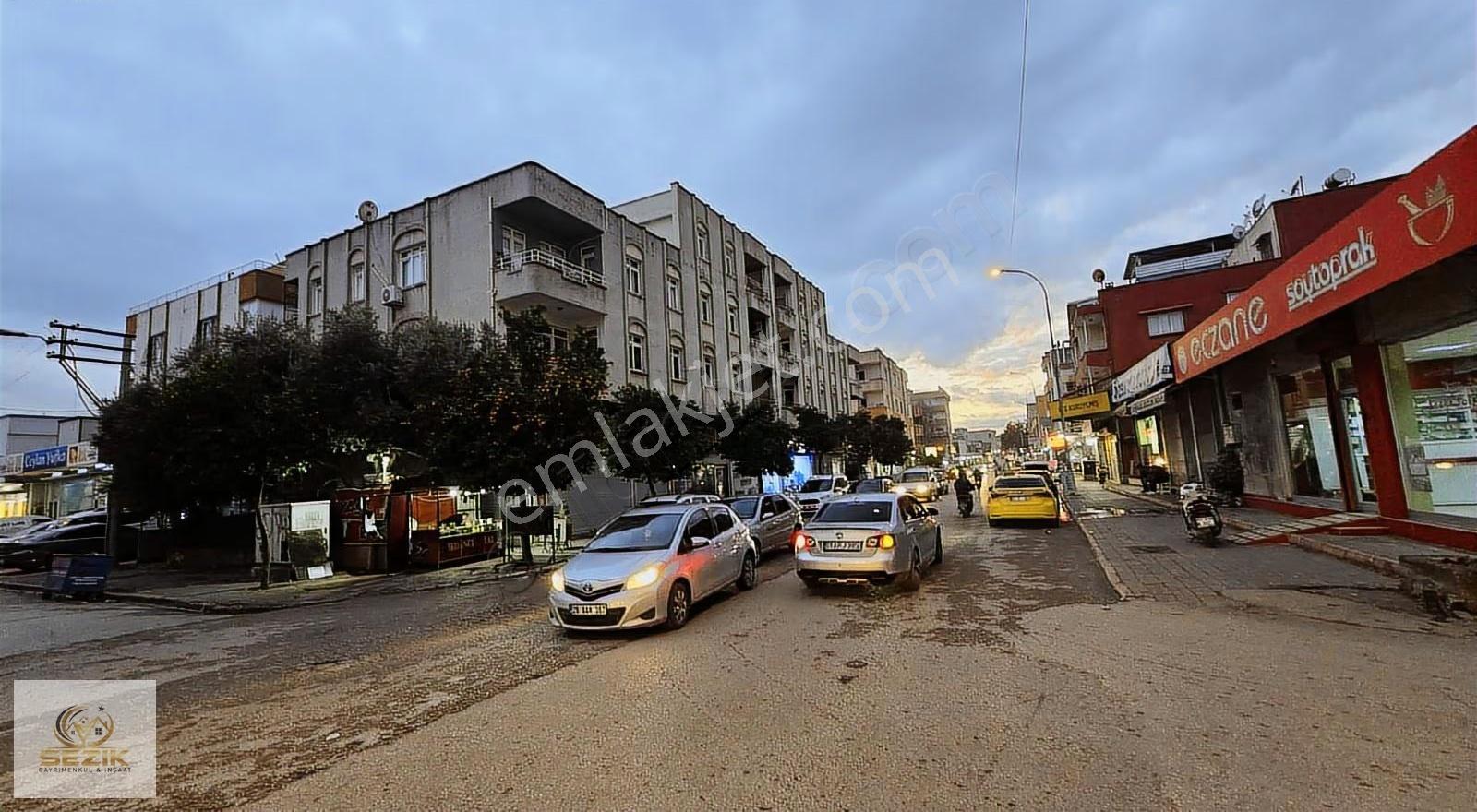Şakirpaşa'da Acil Satılık 10 Daire 4 Mağaza Komple Köşe Başıbina - Görsel 5