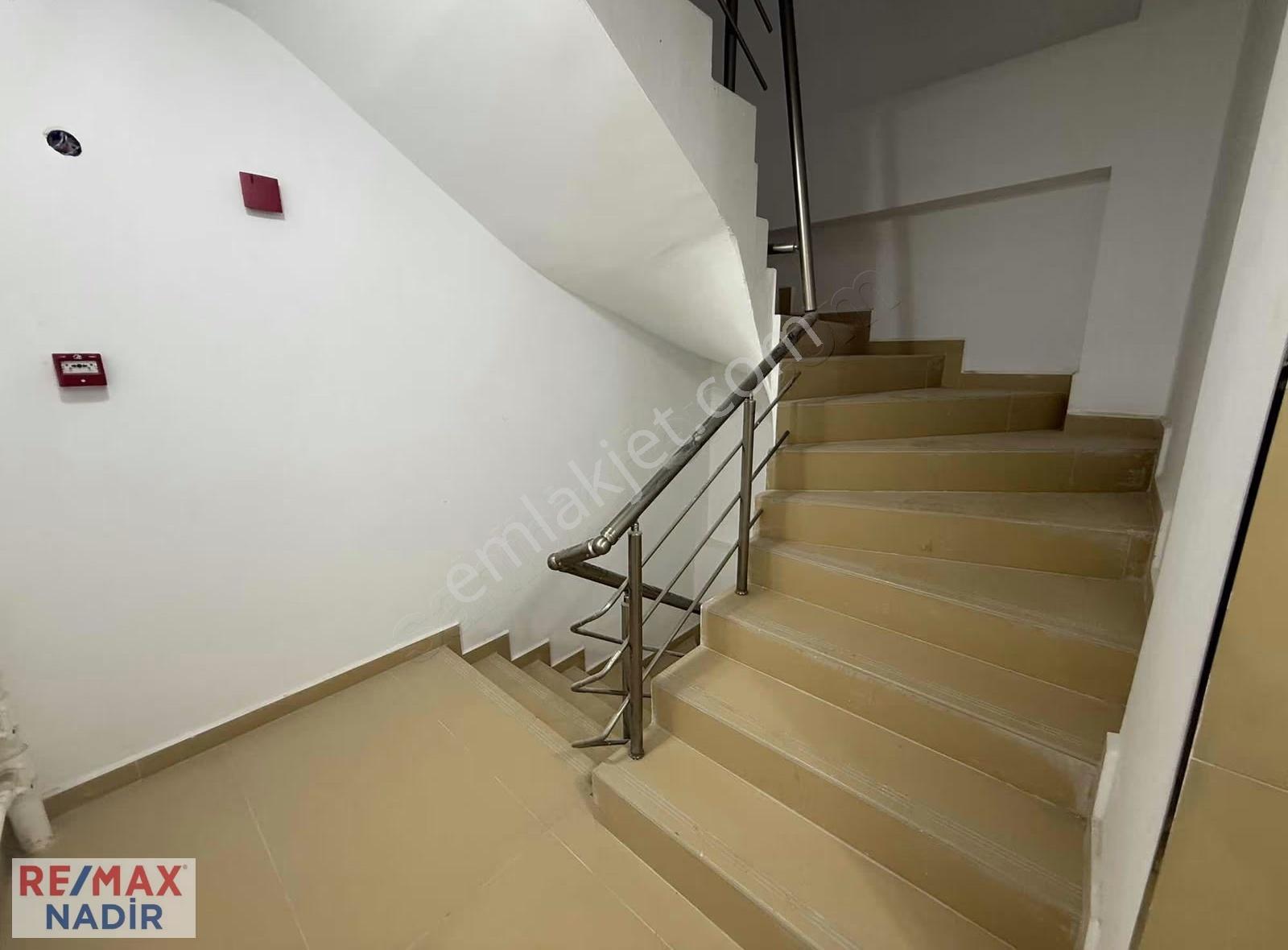 Remax Nadir'den Aksu Mahallesi Ön Blok 4. Kat Satılık 2+1 - Görsel 15