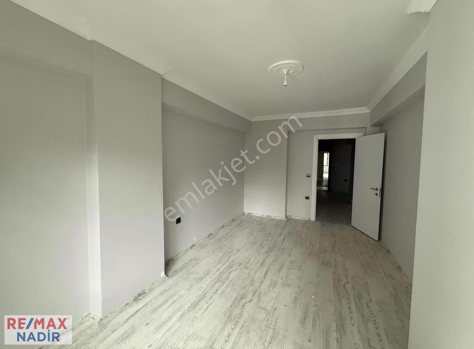 Remax Nadir'den Aksu Mahallesi Ön Blok 4. Kat Satılık 2+1 - Görsel 12