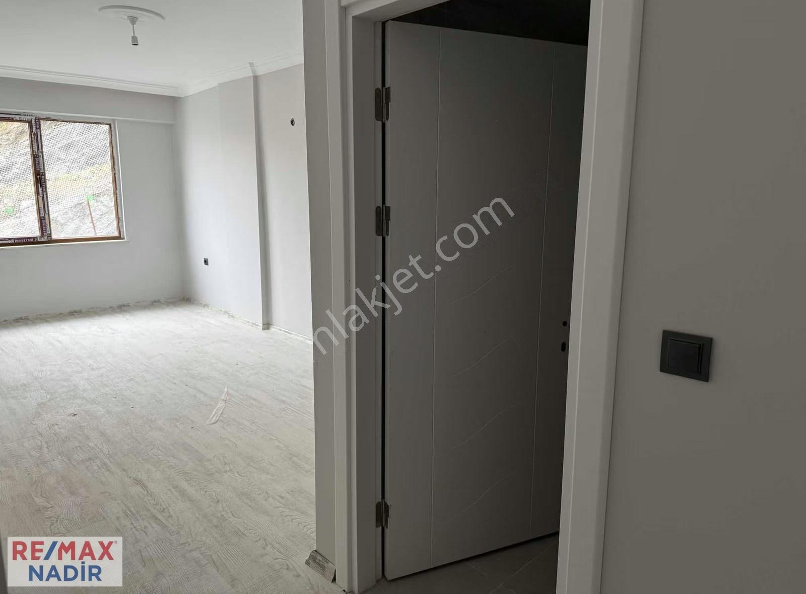 Remax Nadir'den Aksu Mahallesi Ön Blok 4. Kat Satılık 2+1 - Görsel 23