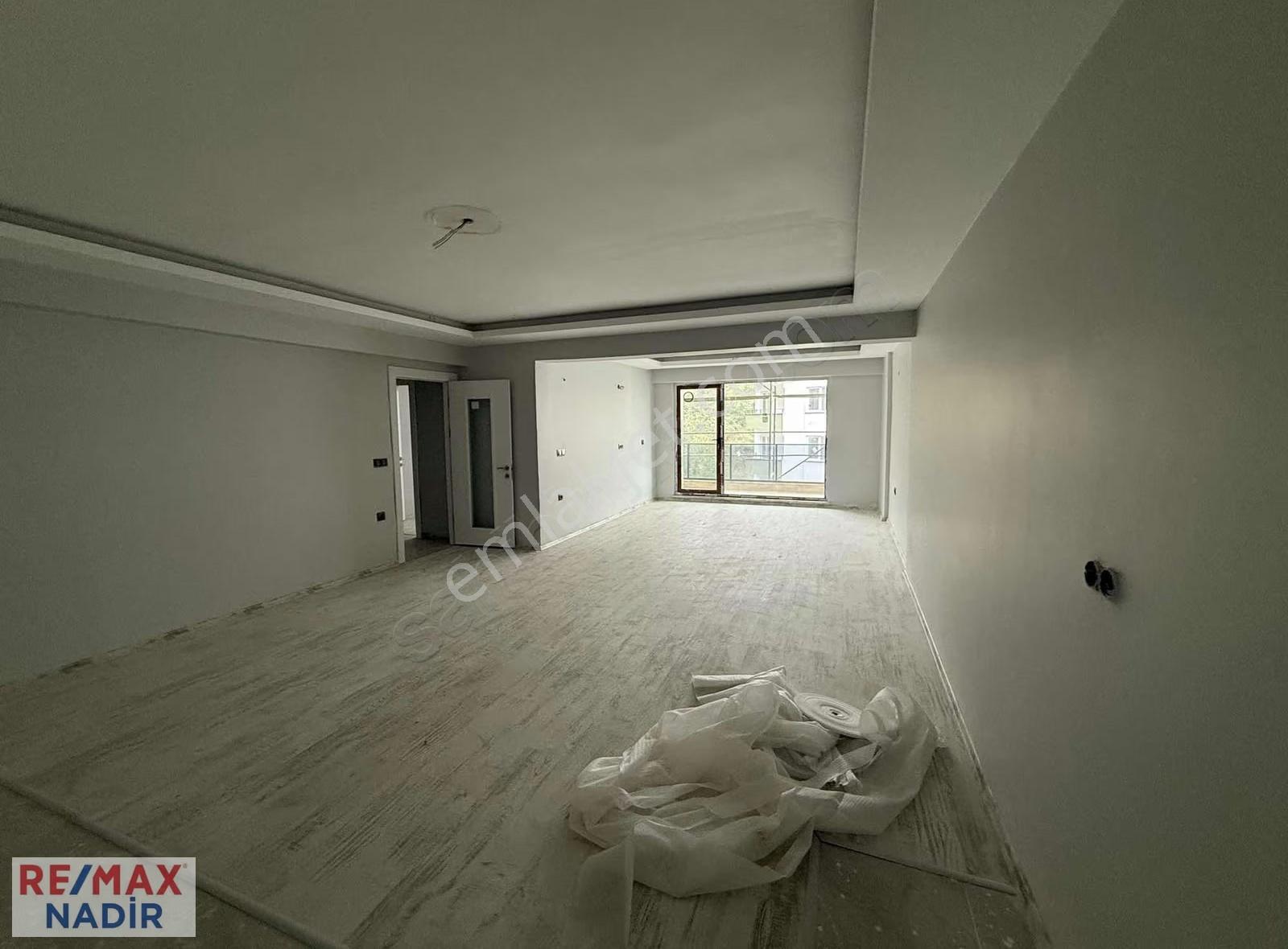 Remax Nadir'den Aksu Mahallesi Ön Blok 4. Kat Satılık 2+1 - Görsel 7