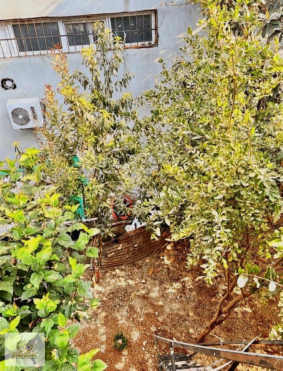 Gülbahçesi Mh Kanala Varmadan Sağda 2.5 Katlı Müstakil Ev - Görsel 22