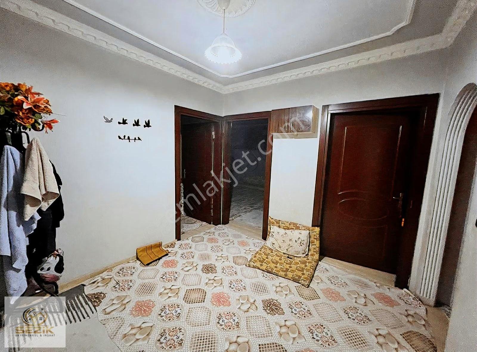 Gülbahçesi Mh Kanala Varmadan Sağda 2.5 Katlı Müstakil Ev - Görsel 10