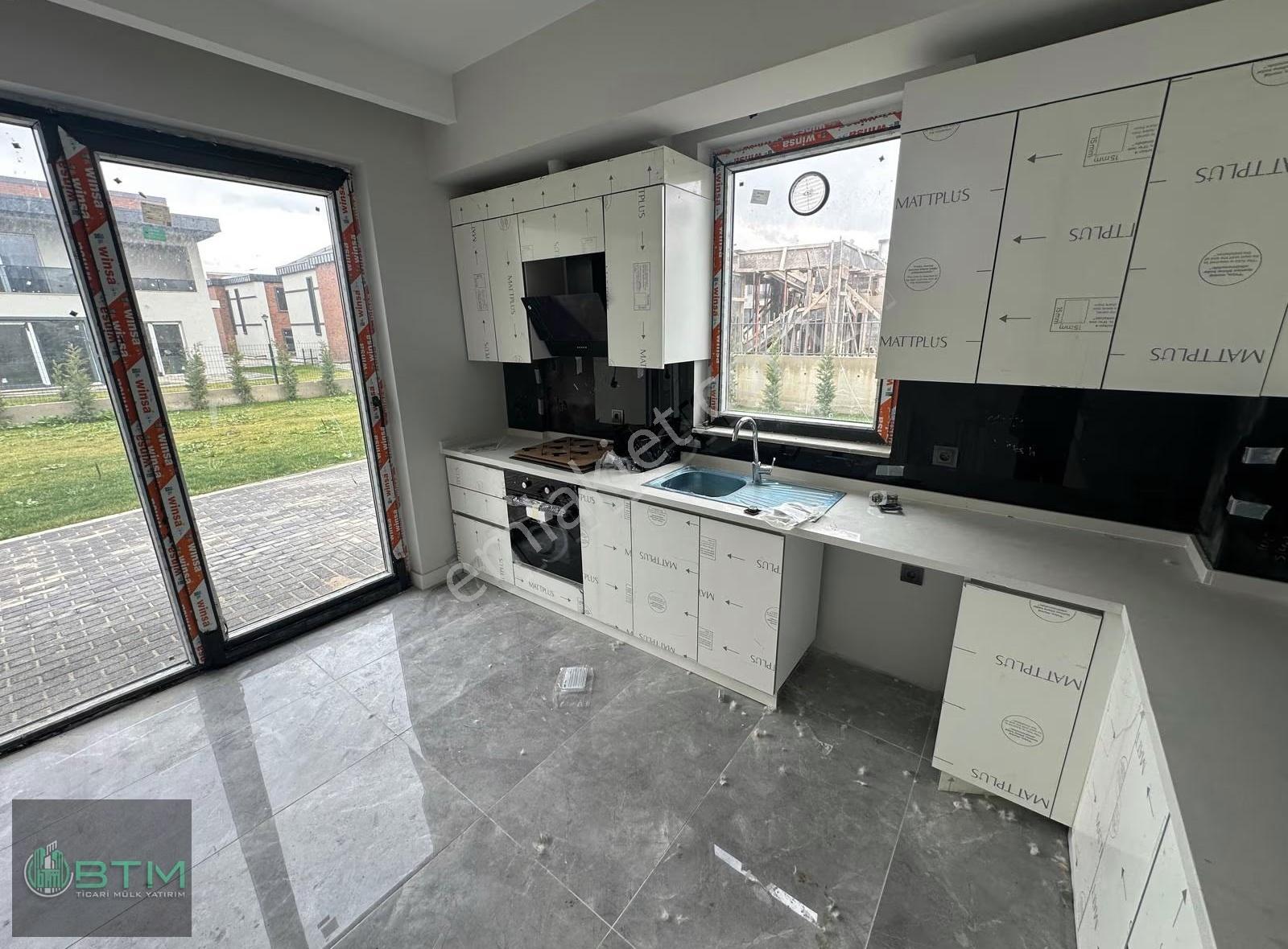 Elit Yaşamın Adresi Bağlıca'da 525 M² Bahçeli 7+1 Megalux Villa - Görsel 2