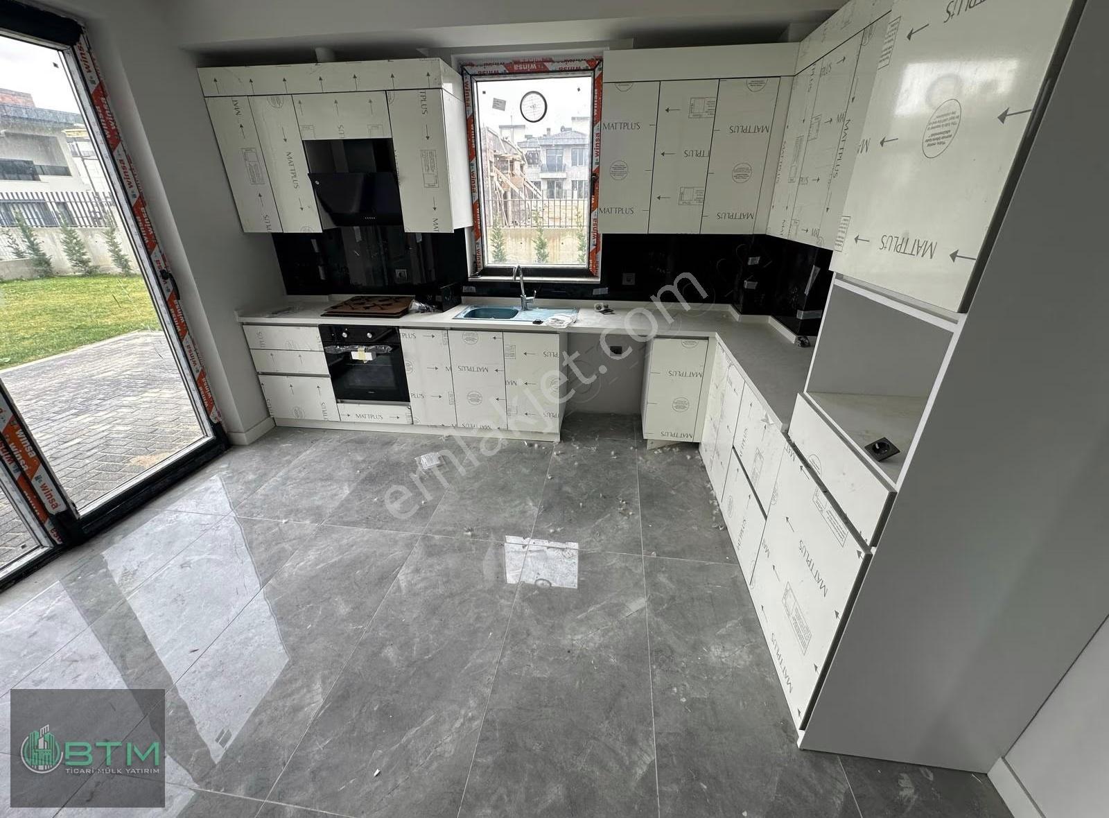 Elit Yaşamın Adresi Bağlıca'da 525 M² Bahçeli 7+1 Megalux Villa - Görsel 4
