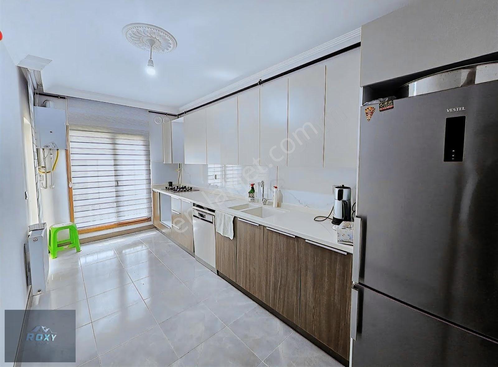 Roxy Group Güvencesiyle: Güney-batı Cepheli Modern Donanımlı 3+1 - Görsel 5