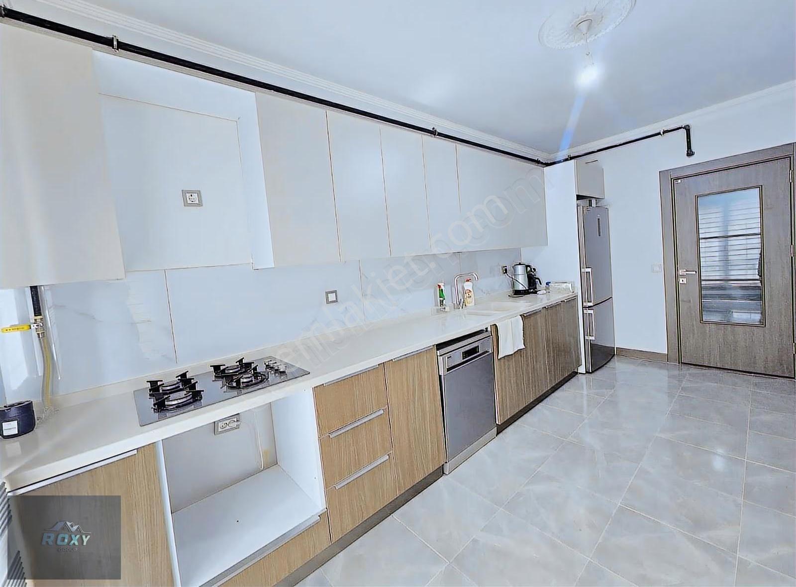 Roxy Group Güvencesiyle: Güney-batı Cepheli Modern Donanımlı 3+1 - Görsel 7