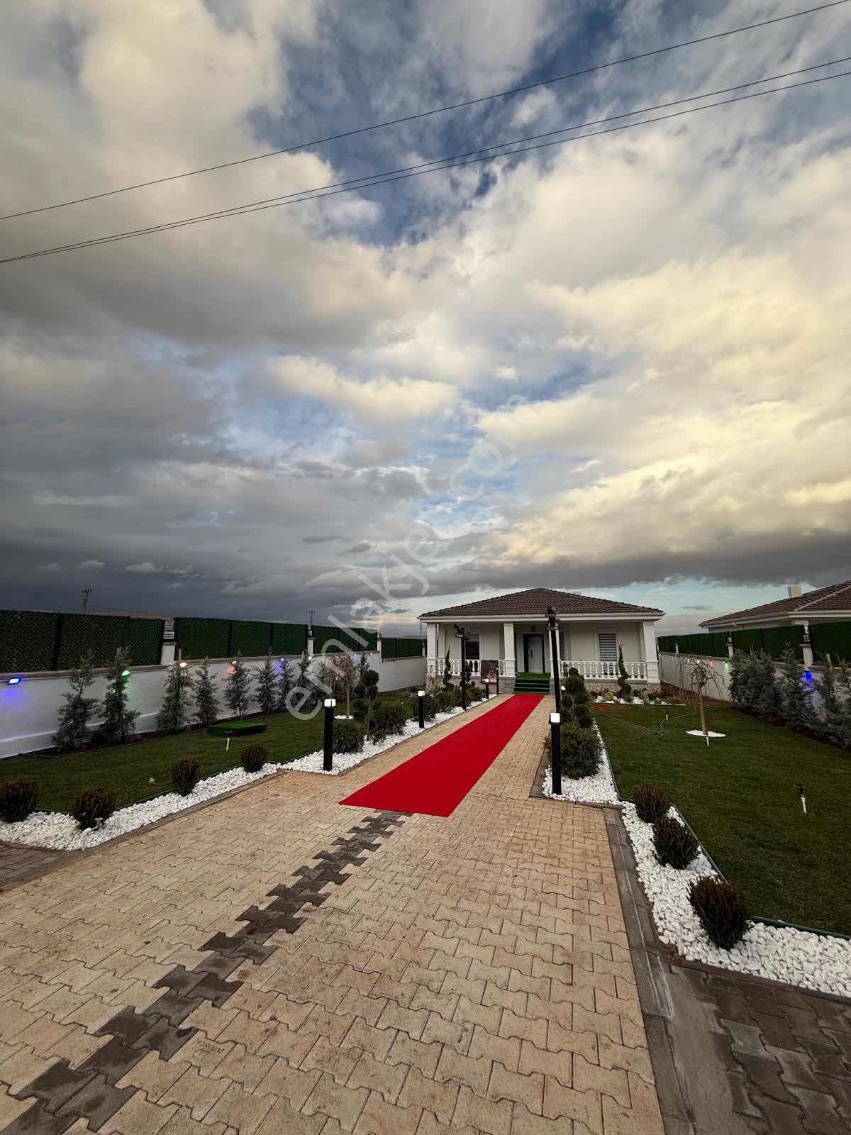 Melikşah'ta Fırsat Full+full İmarlı Yapılı Eşyalı Bahçeli Villa - Görsel 4