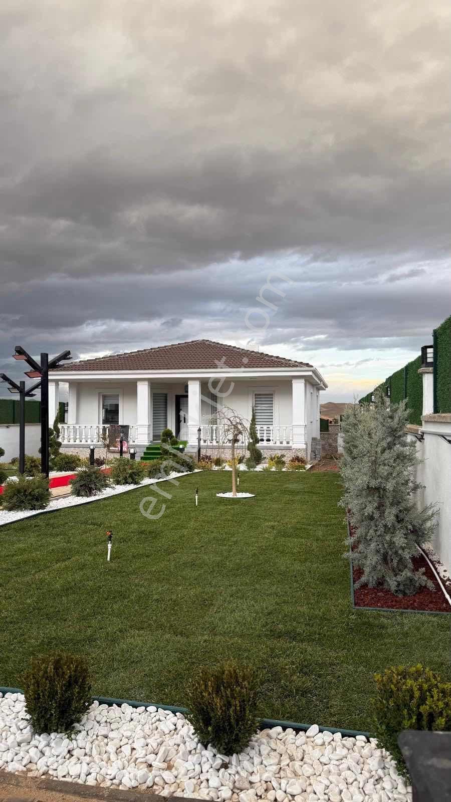 Melikşah'ta Fırsat Full+full İmarlı Yapılı Eşyalı Bahçeli Villa - Görsel 27