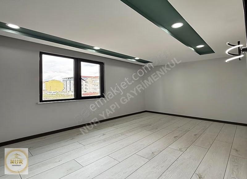 Nur Yapı'dan Metrobüse Yürüme Mesafesinde Ufuk Caddesi Dibi 2+1 - Görsel 31